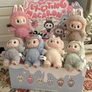 Pelucia boneco Labubu Exciting Macaron 1  Peça Blind Box Sortido Random